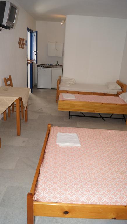 Studios Vagos 1 Agios Prokopios  Buitenkant foto