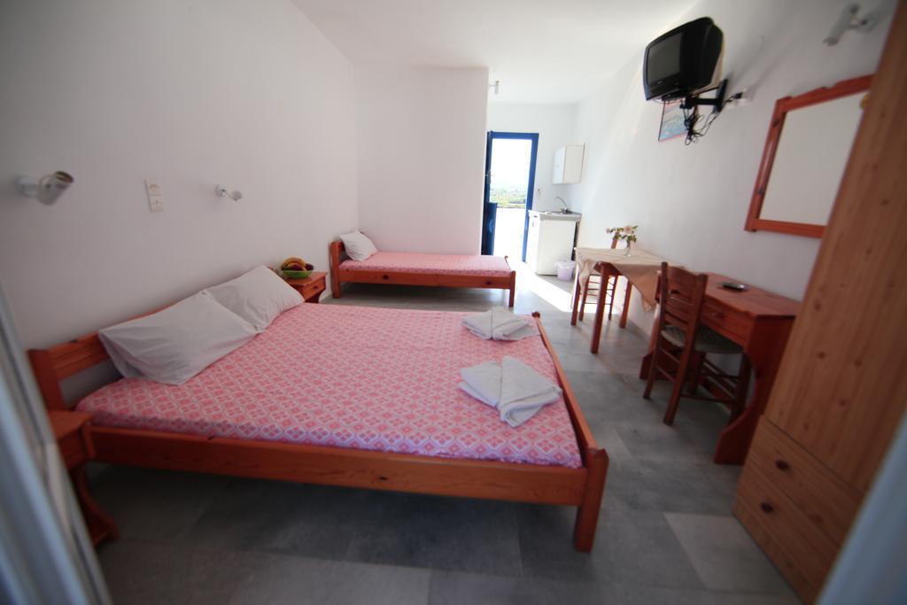 Studios Vagos 1 Agios Prokopios  Buitenkant foto
